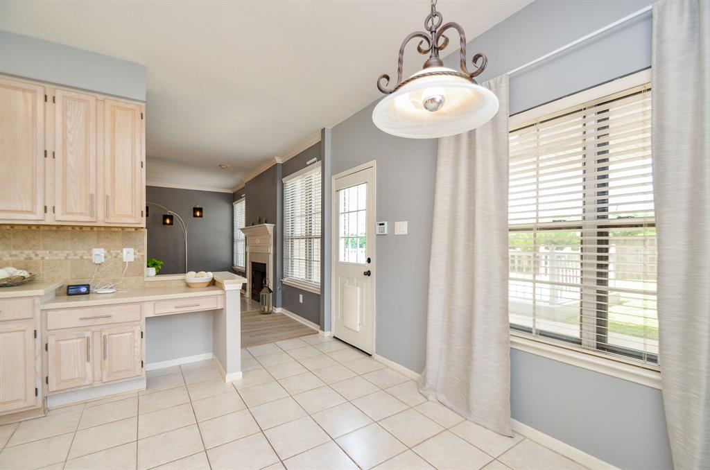 415 Wild Peach Place, Missouri City, Texas image 11