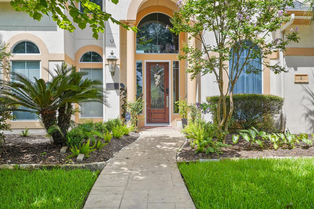 5 Camden Ct