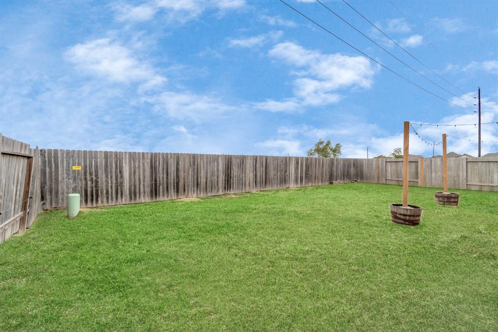 14215 Medina Drive, Baytown, Texas image 38