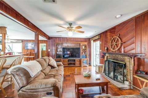 A home in Seabrook