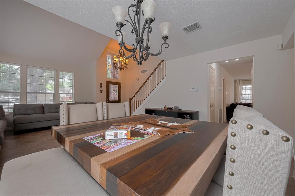 823 Hyacinth Place, Missouri City, Texas image 5