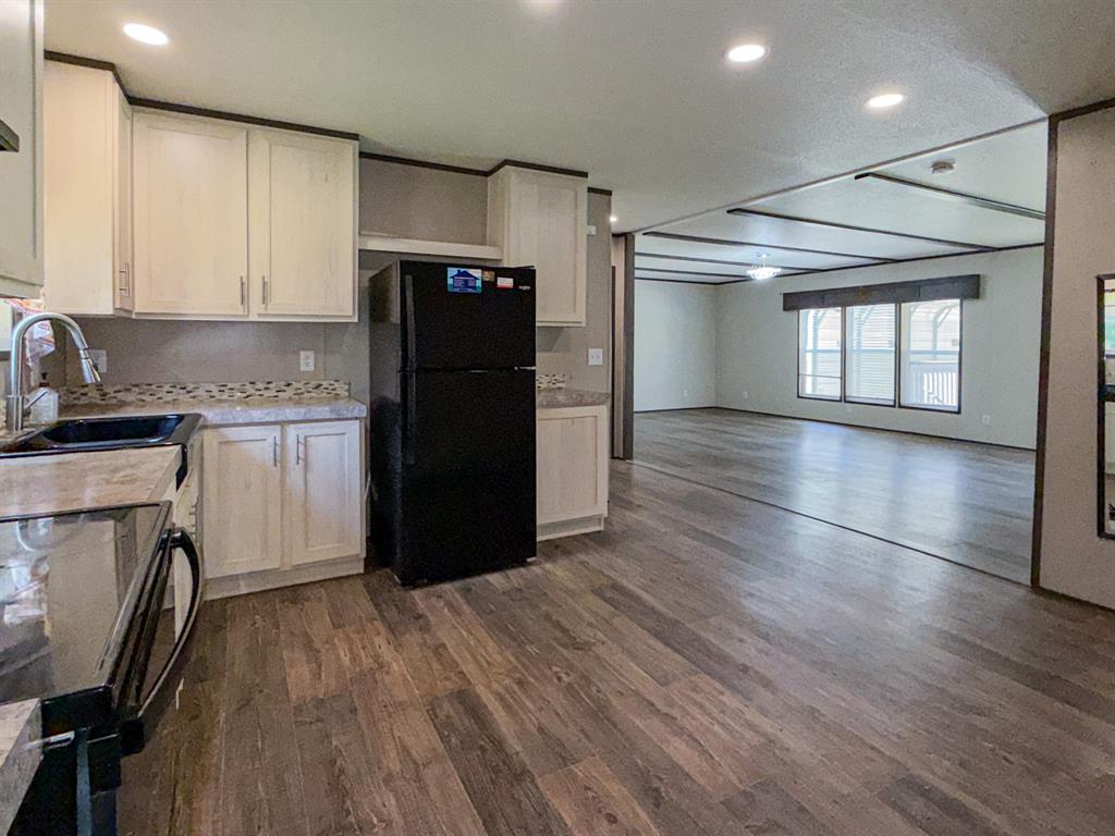 271 St Thomas Drive, Point Blank, Texas image 15