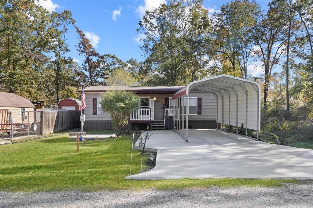 271 St Thomas Drive, Point Blank, Texas image 1