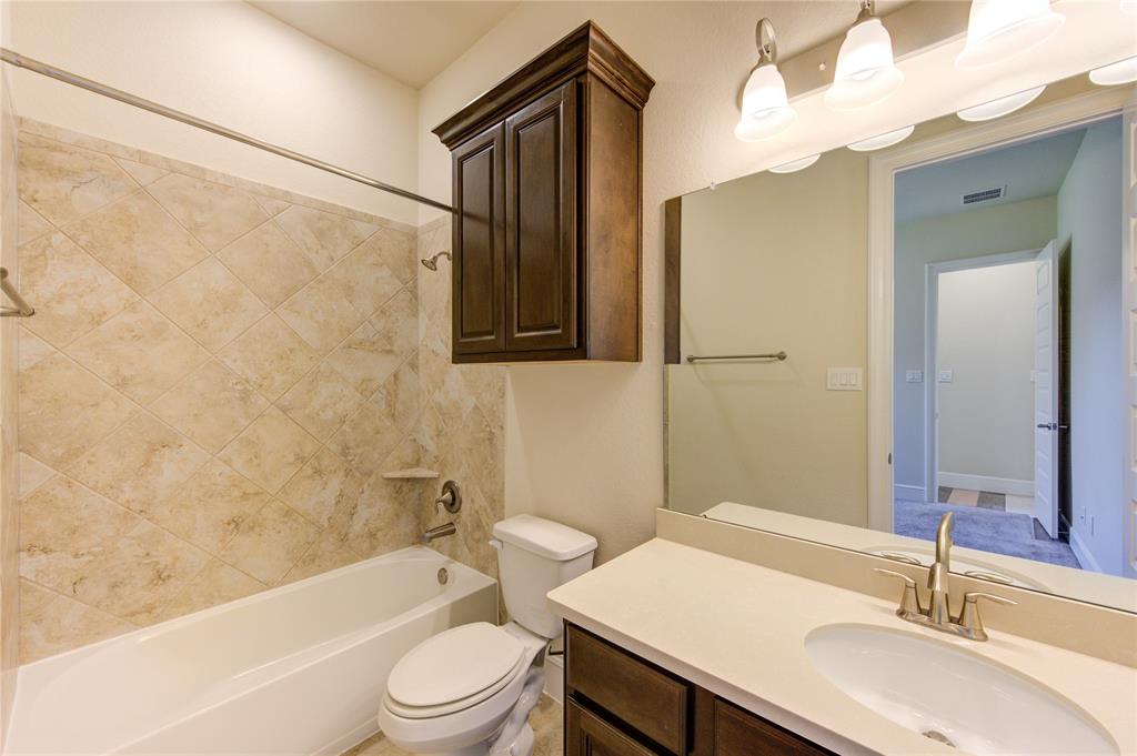 5327 Iris Springs Lane, Sugar Land, Texas image 32