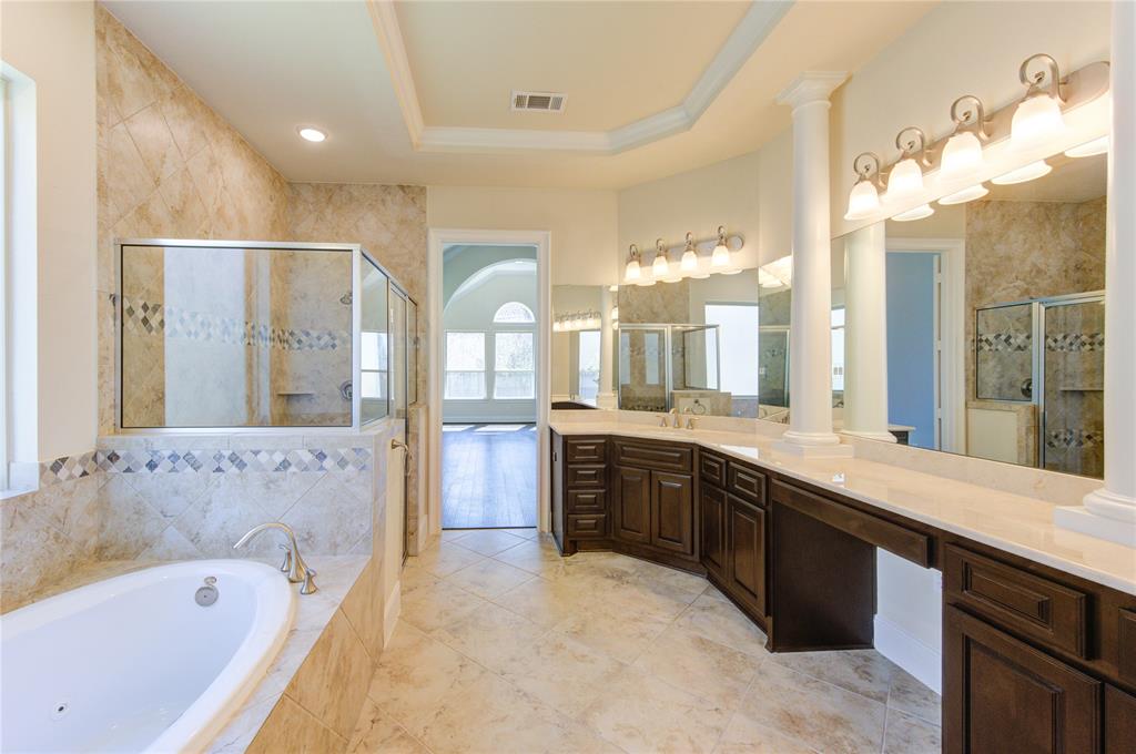 5327 Iris Springs Lane, Sugar Land, Texas image 17