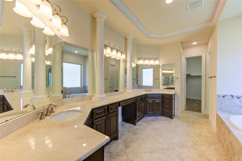5327 Iris Springs Lane, Sugar Land, Texas image 16