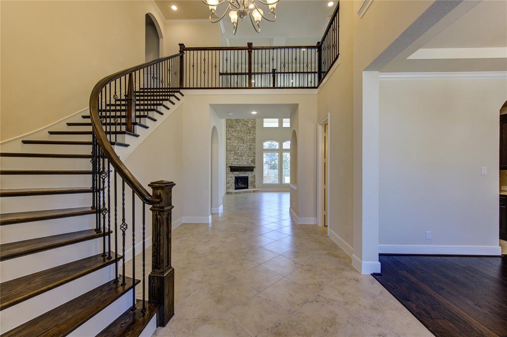 5327 Iris Springs Lane, Sugar Land, Texas image 12