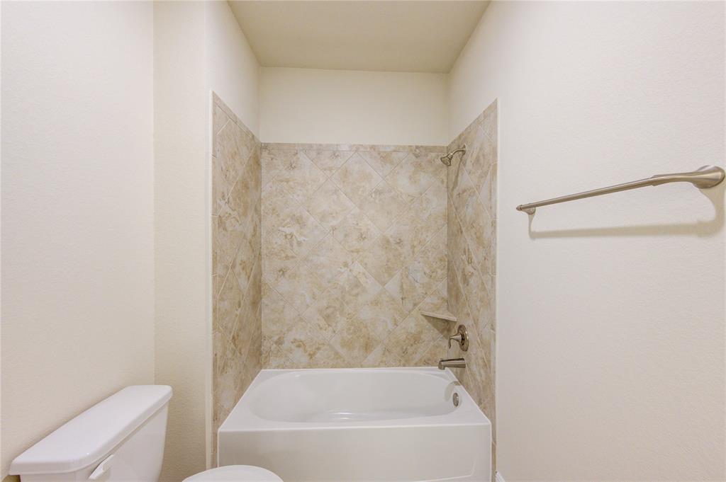 5327 Iris Springs Lane, Sugar Land, Texas image 44