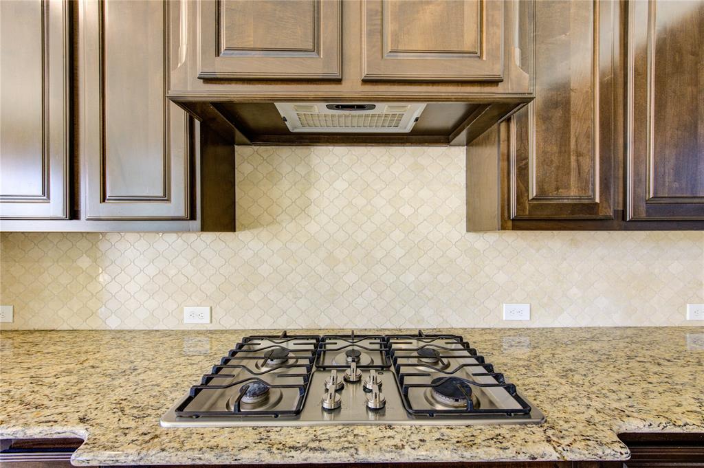 5327 Iris Springs Lane, Sugar Land, Texas image 22