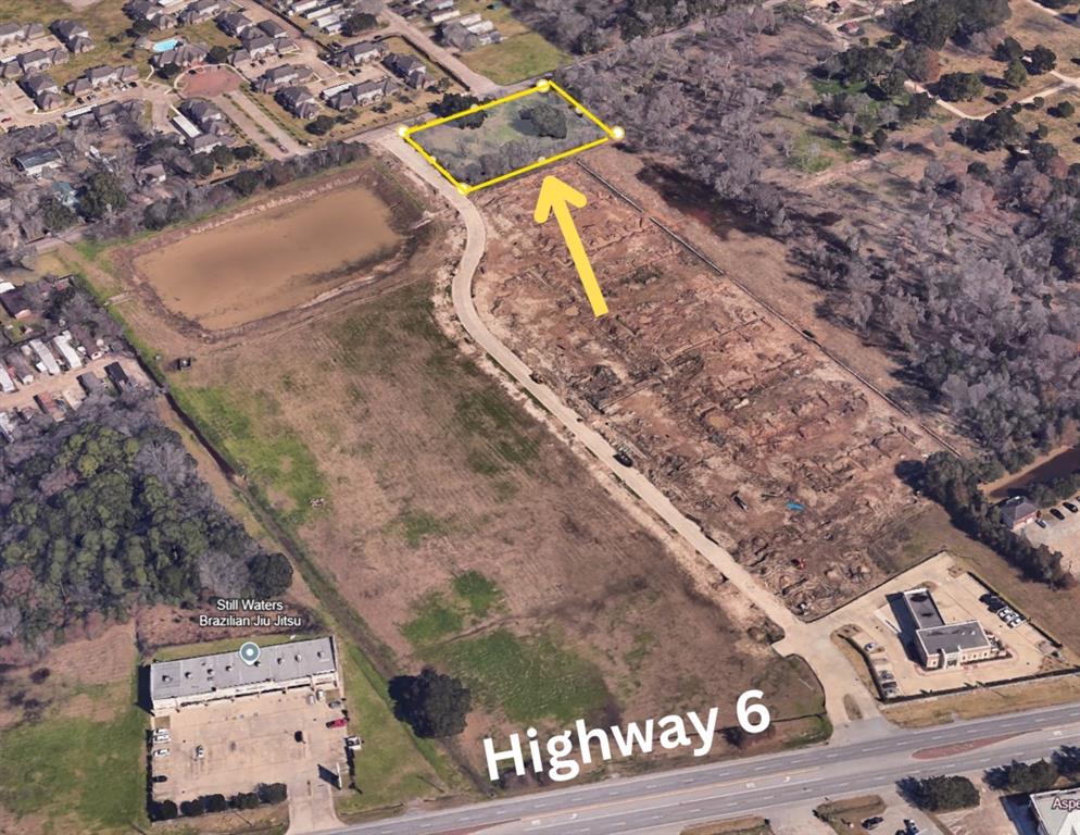 1300 Dickinson Road, Alvin, Texas image 1
