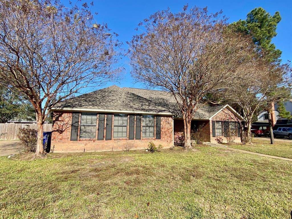 403 Aspen Bend Street, Crockett, Texas image 2