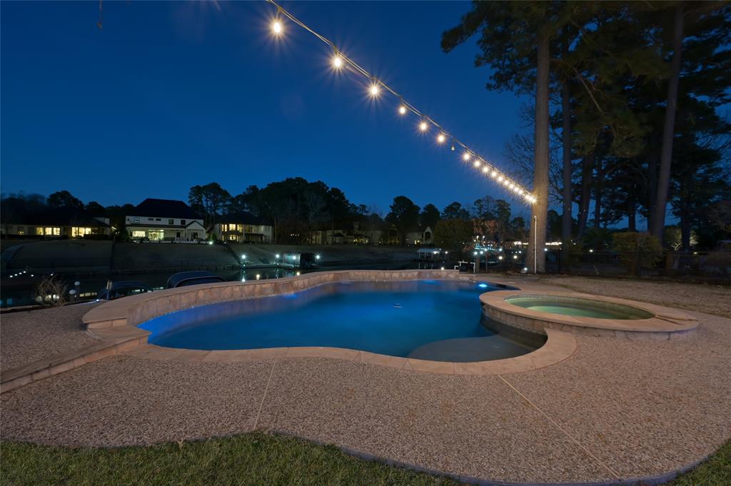11427 S Grand Pine Drive, Montgomery, Texas image 32