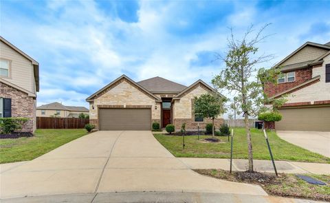 Single Family Residence in Katy TX 5002 Laird Forest Court.jpg