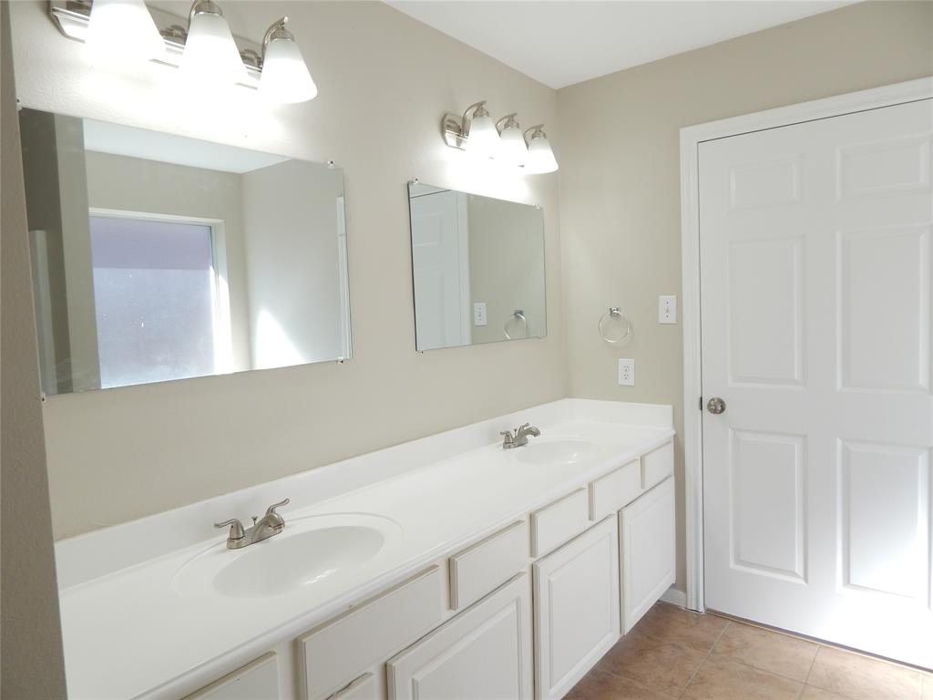 10718 Hillside Drive, Montgomery, Texas image 20