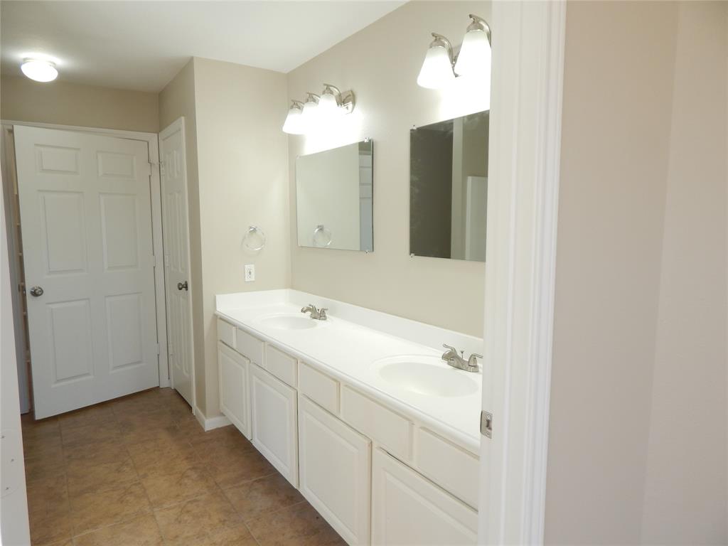 10718 Hillside Drive, Montgomery, Texas image 17