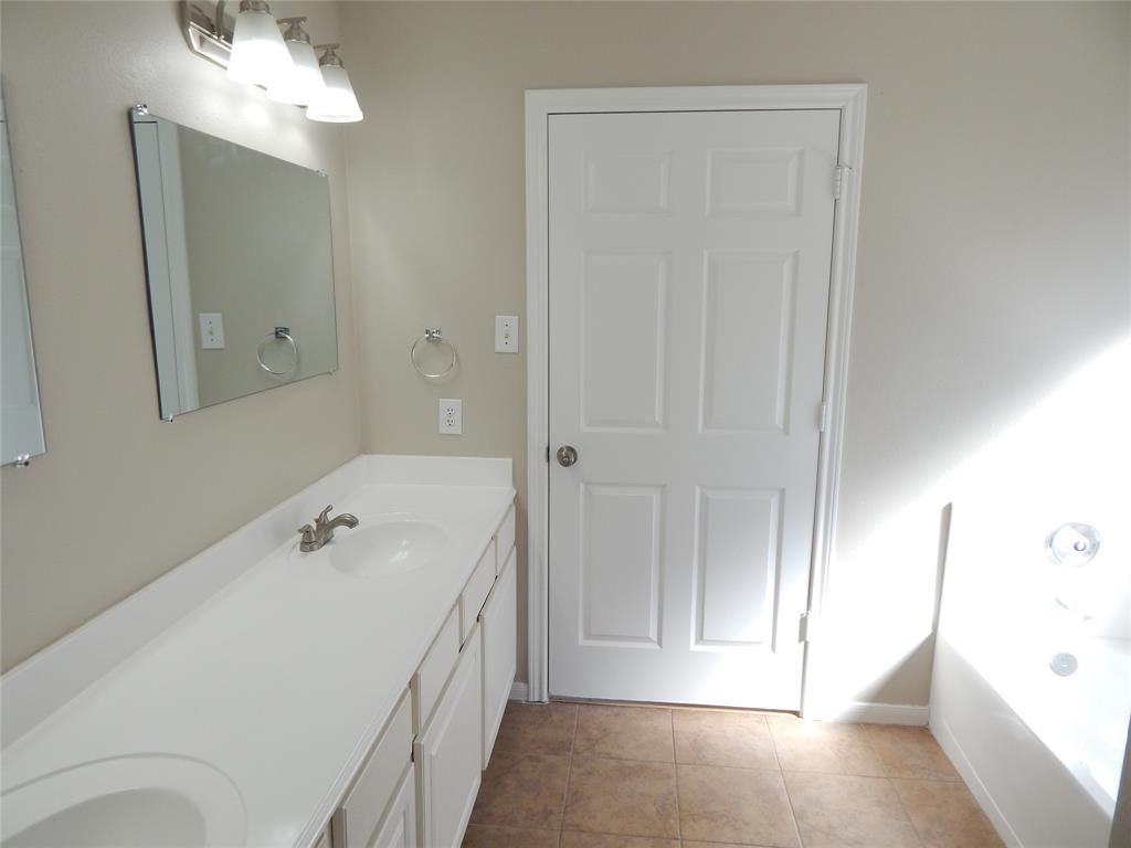 10718 Hillside Drive, Montgomery, Texas image 21