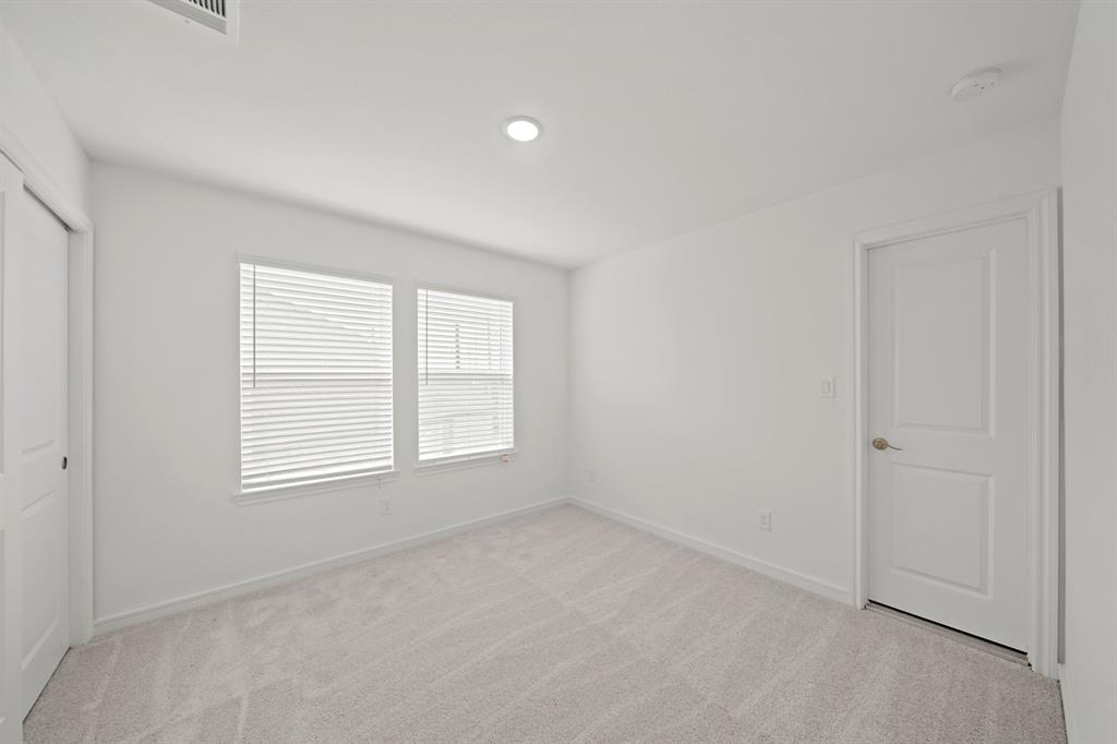 922 Hooks Trail, League City, Texas image 12