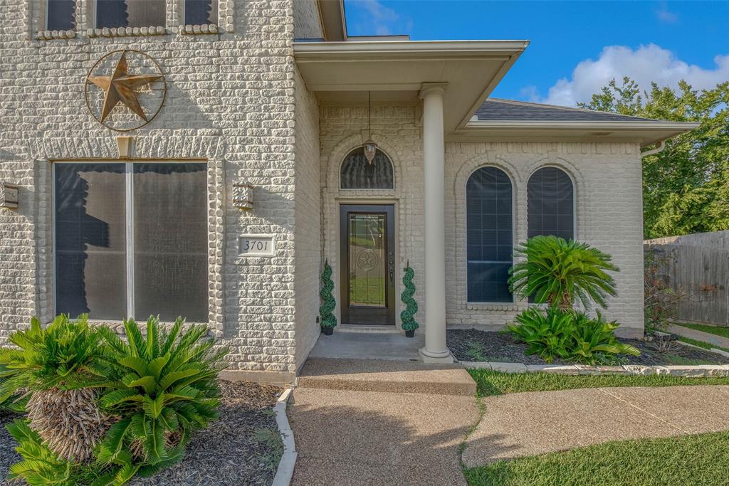 3701 Bridle Trails Court, College Station, Texas image 3