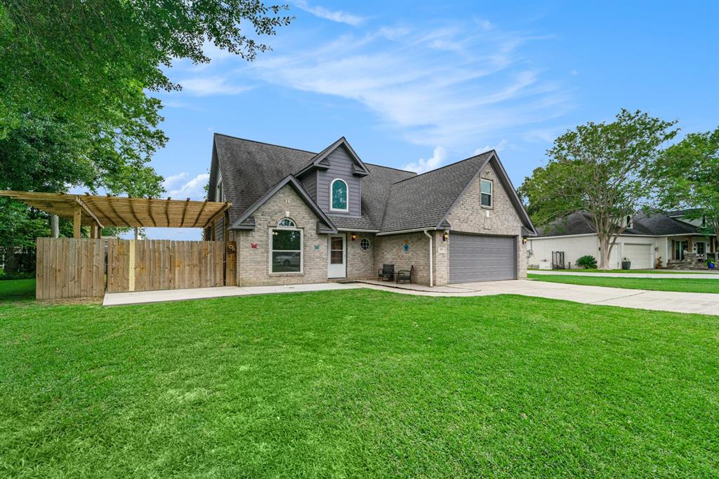 3711 Lake Breeze Lane
