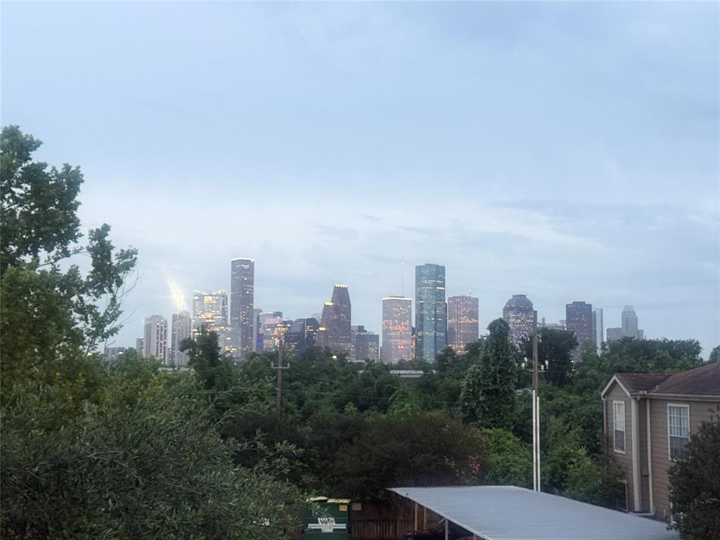 1860 White Oak Drive 376