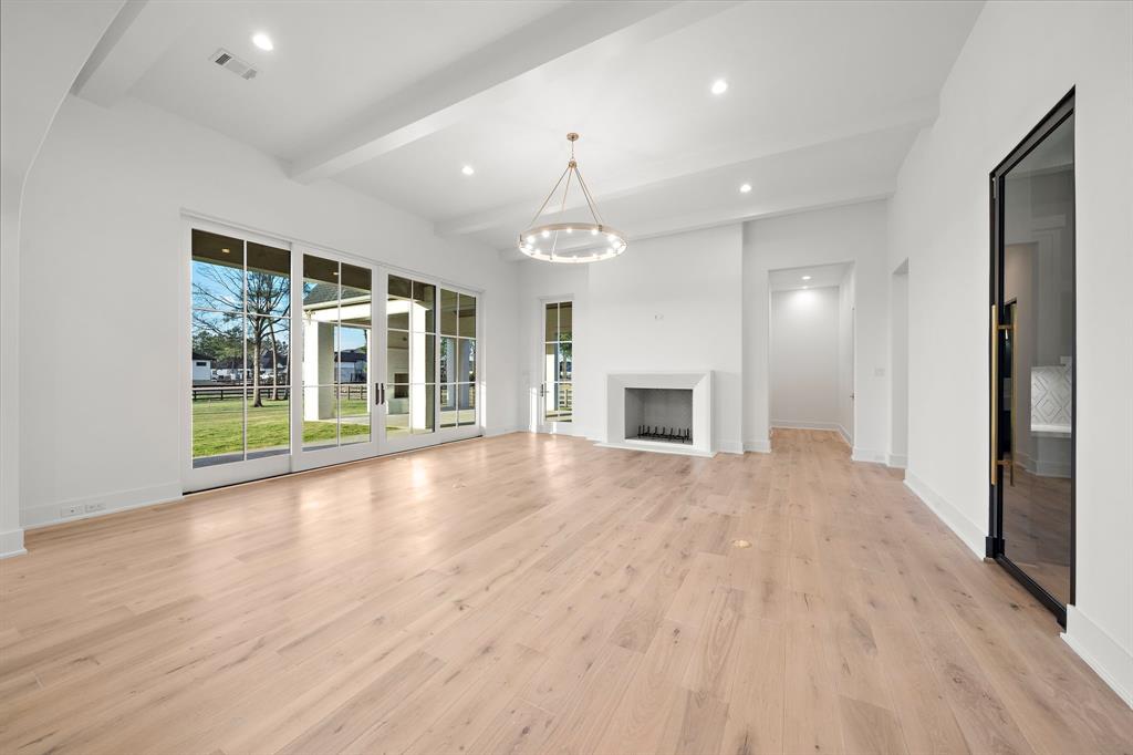 38 Country Classic Circle, Tomball, Texas image 19