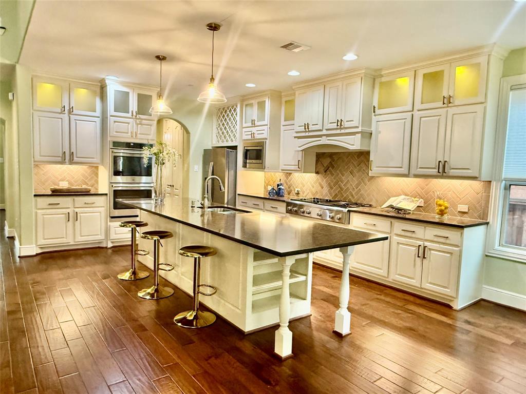 4635 Beech Street, Bellaire, Texas image 5