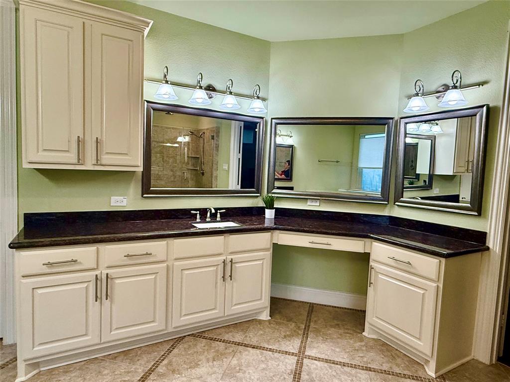 4635 Beech Street, Bellaire, Texas image 12