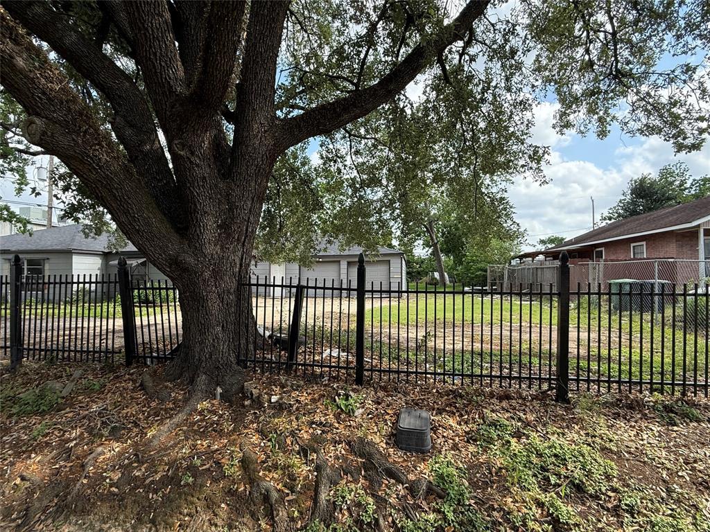 10211 Tangiers Road, Houston, Texas image 4