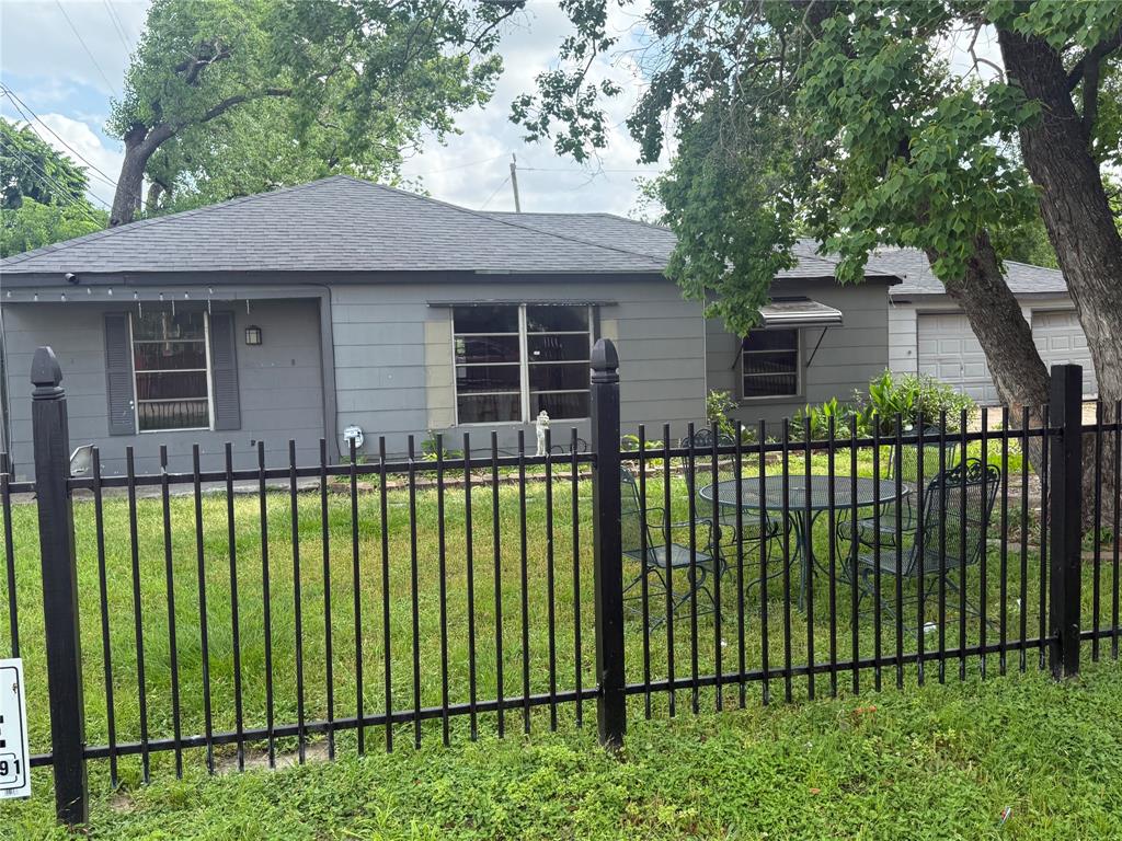 10211 Tangiers Road, Houston, Texas image 2