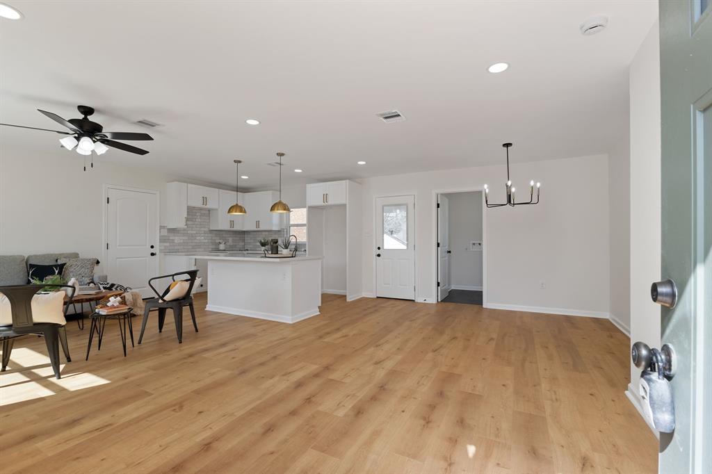 712 E Kuehn Street, Bellville, Texas image 3