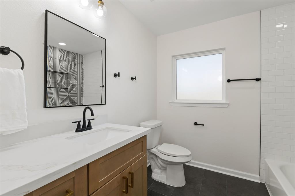 712 E Kuehn Street, Bellville, Texas image 20