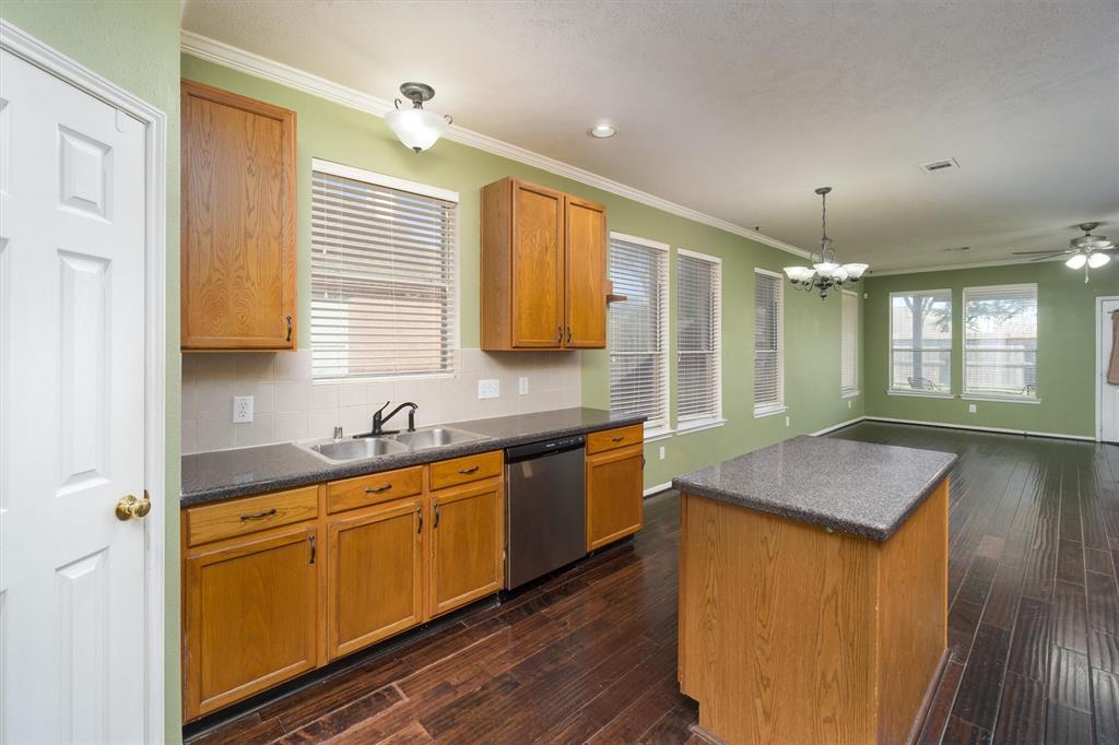 901 Bay Area Boulevard, League City, Texas image 15