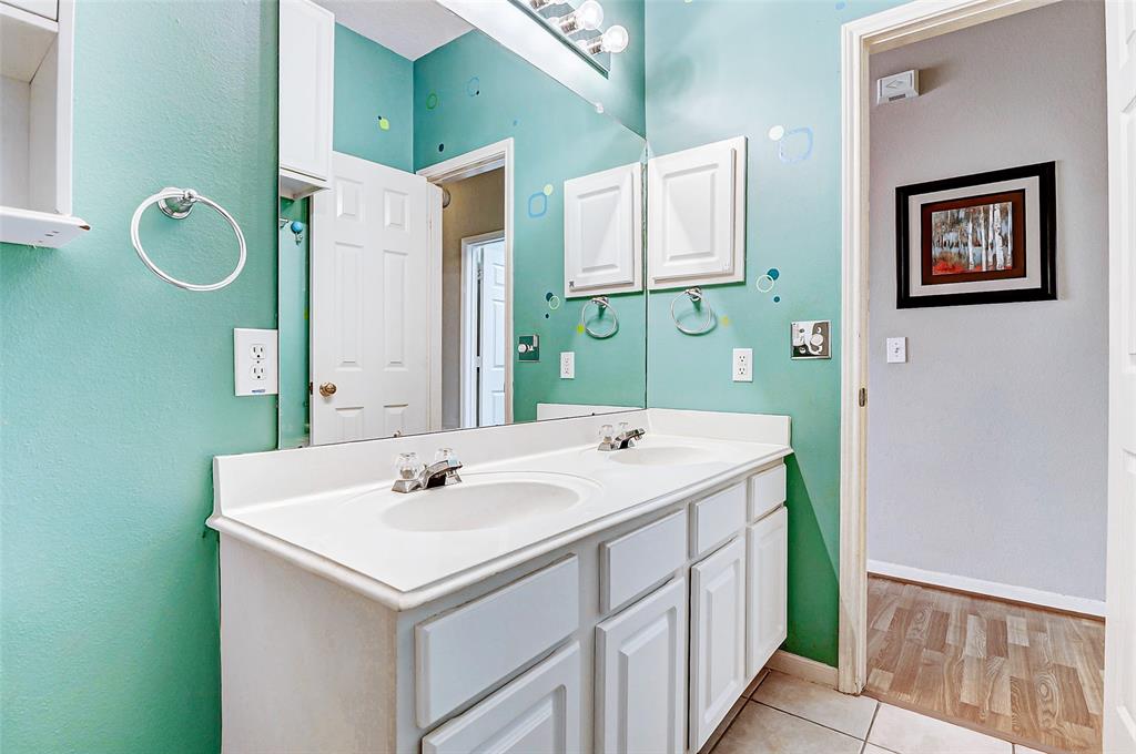 5908 Timber Oaks Ridge, Humble, Texas image 9