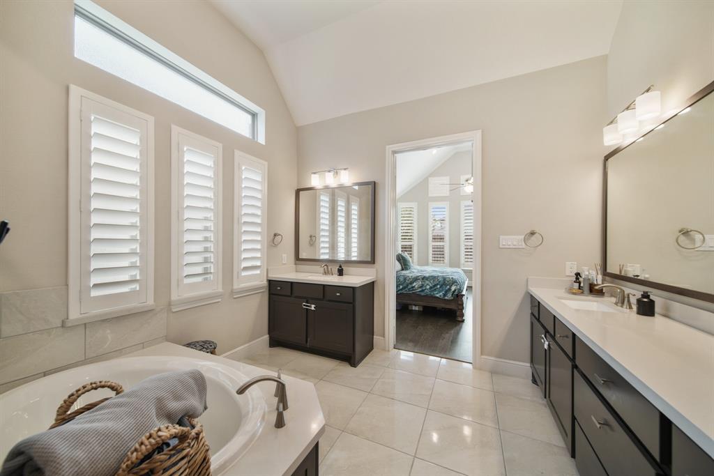 1126 Mcmurtry Ridge Drive, Katy, Texas image 17