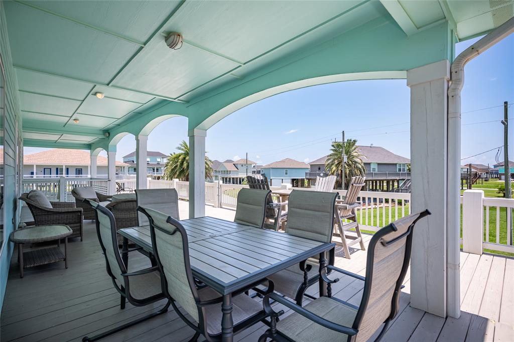 2585 Tide Drive, Crystal Beach, Texas image 10