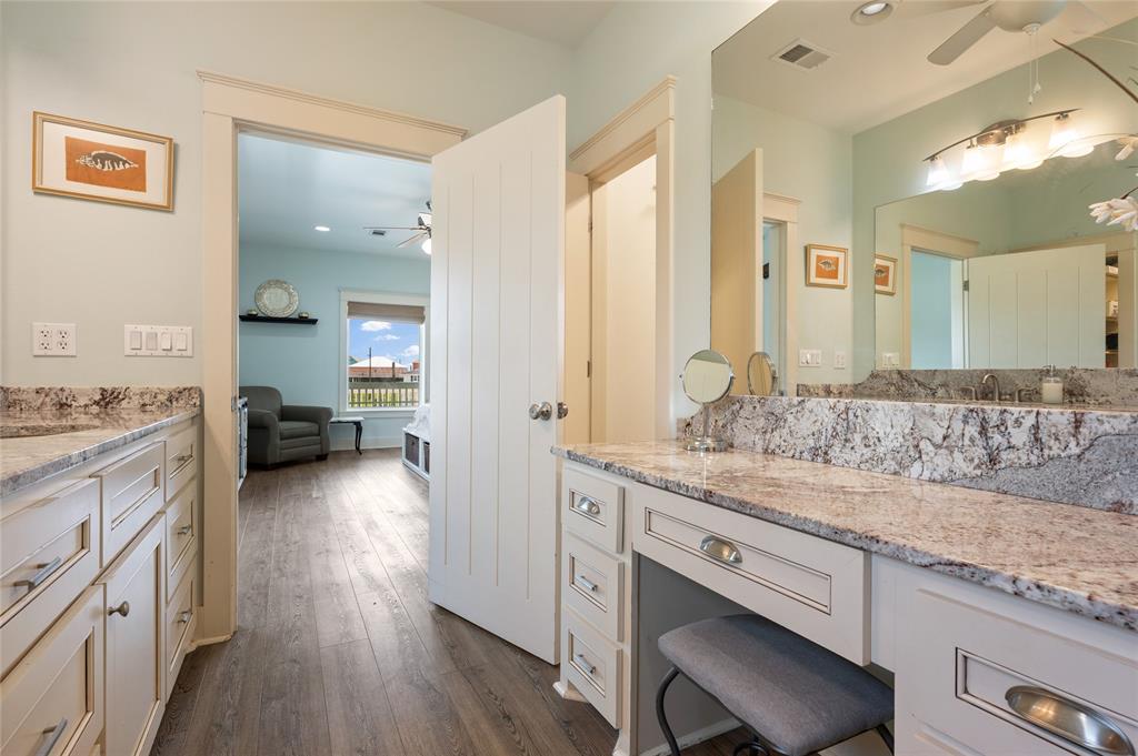 2585 Tide Drive, Crystal Beach, Texas image 22