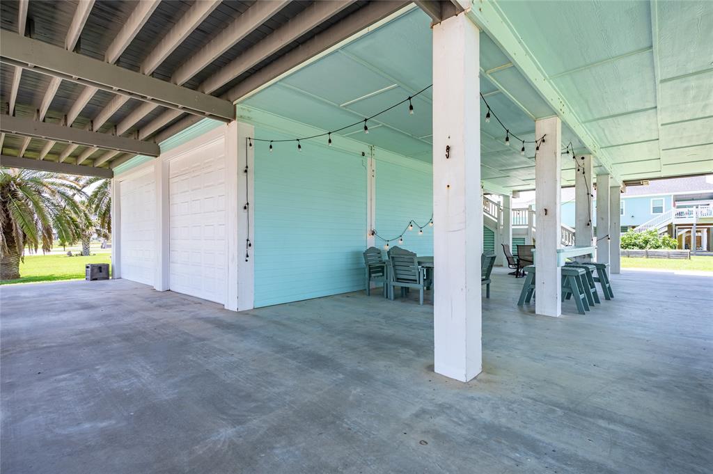 2585 Tide Drive, Crystal Beach, Texas image 38