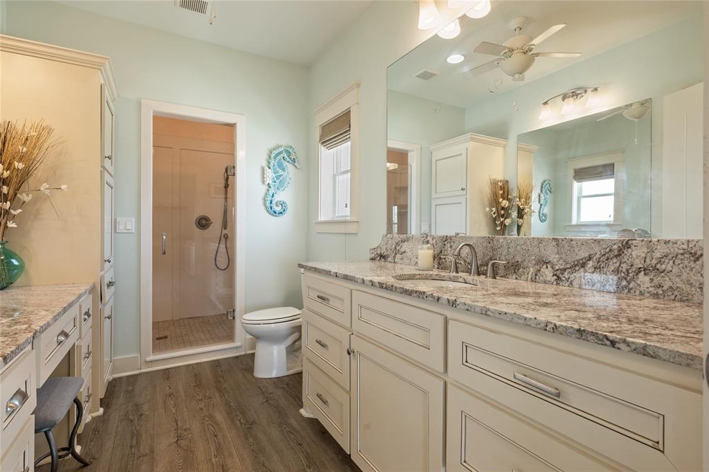 2585 Tide Drive, Crystal Beach, Texas image 21