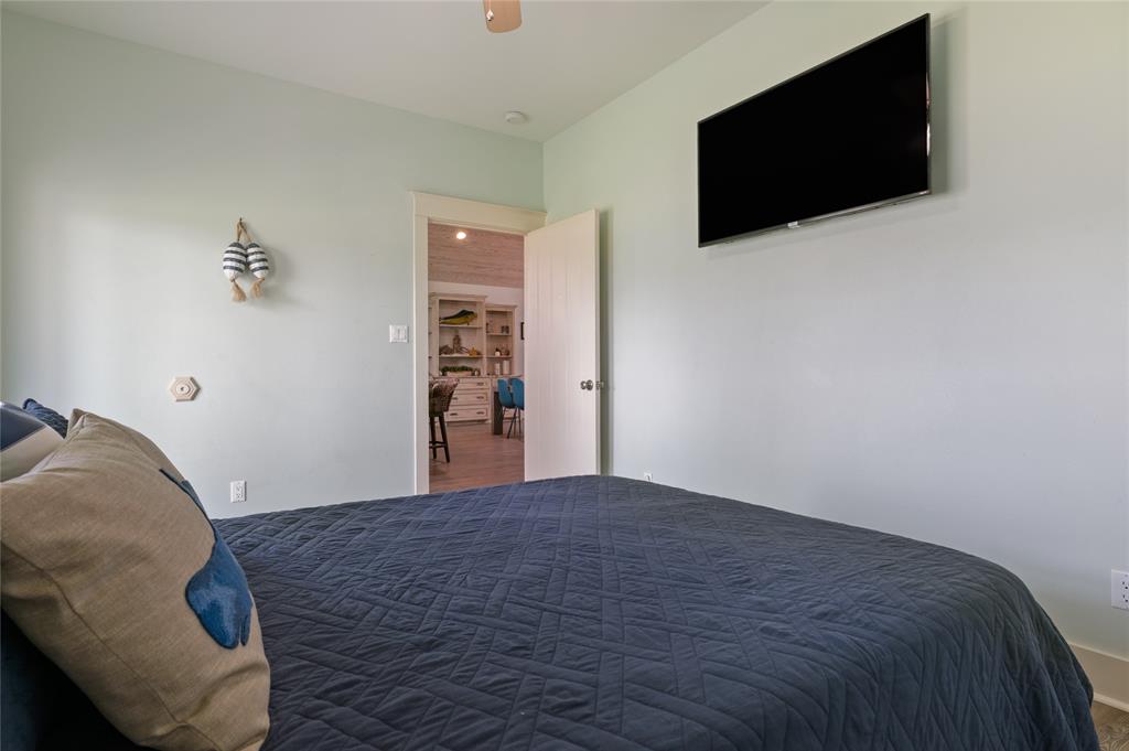 2585 Tide Drive, Crystal Beach, Texas image 30