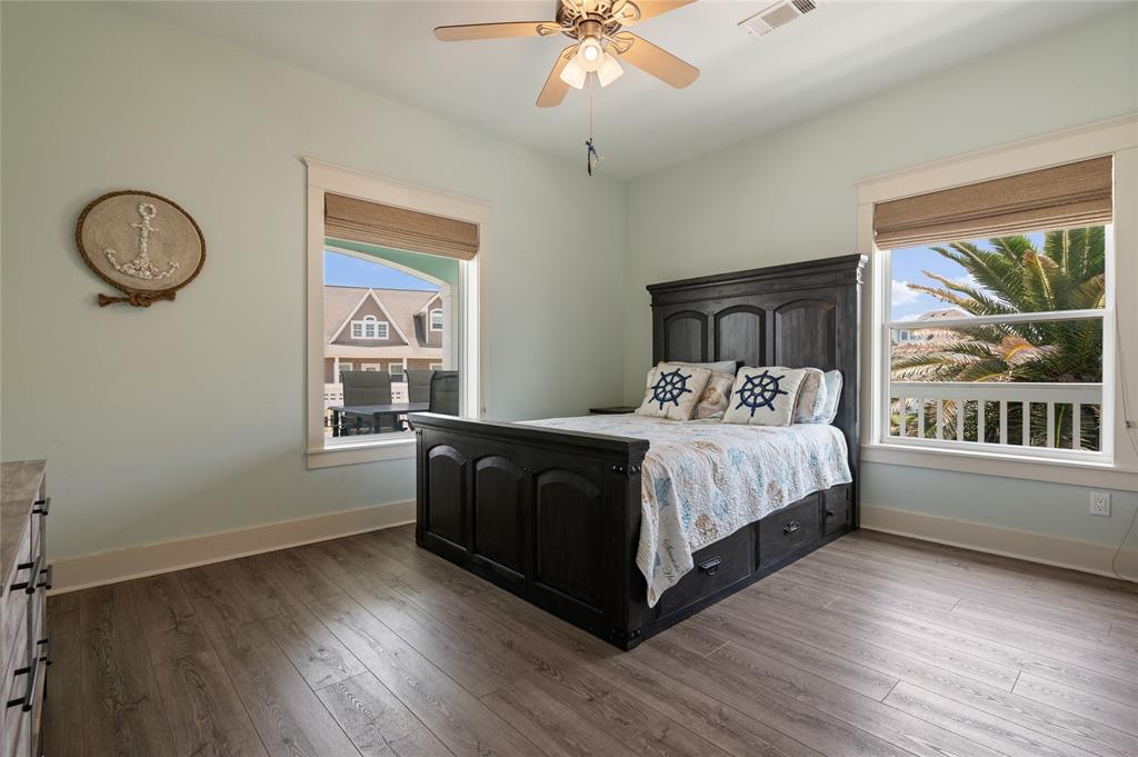 2585 Tide Drive, Crystal Beach, Texas image 24