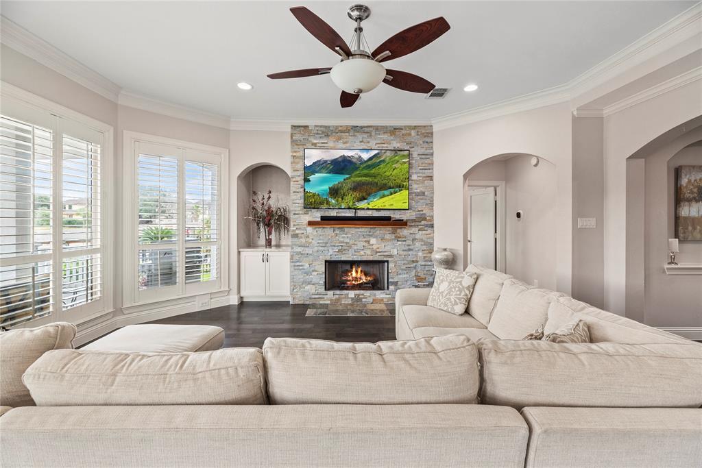 2538 Du Lac Trace, Seabrook, Texas image 8