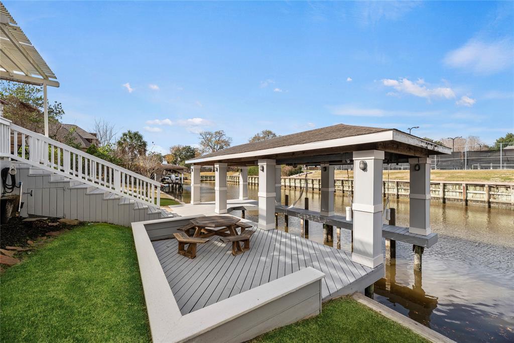 2538 Du Lac Trace, Seabrook, Texas image 3