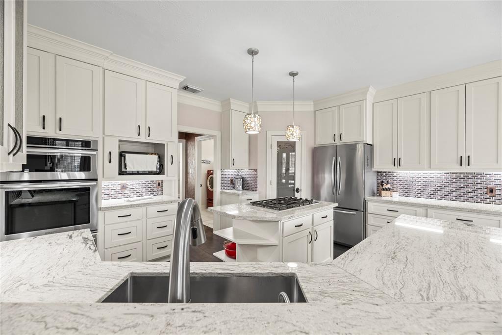 2538 Du Lac Trace, Seabrook, Texas image 11