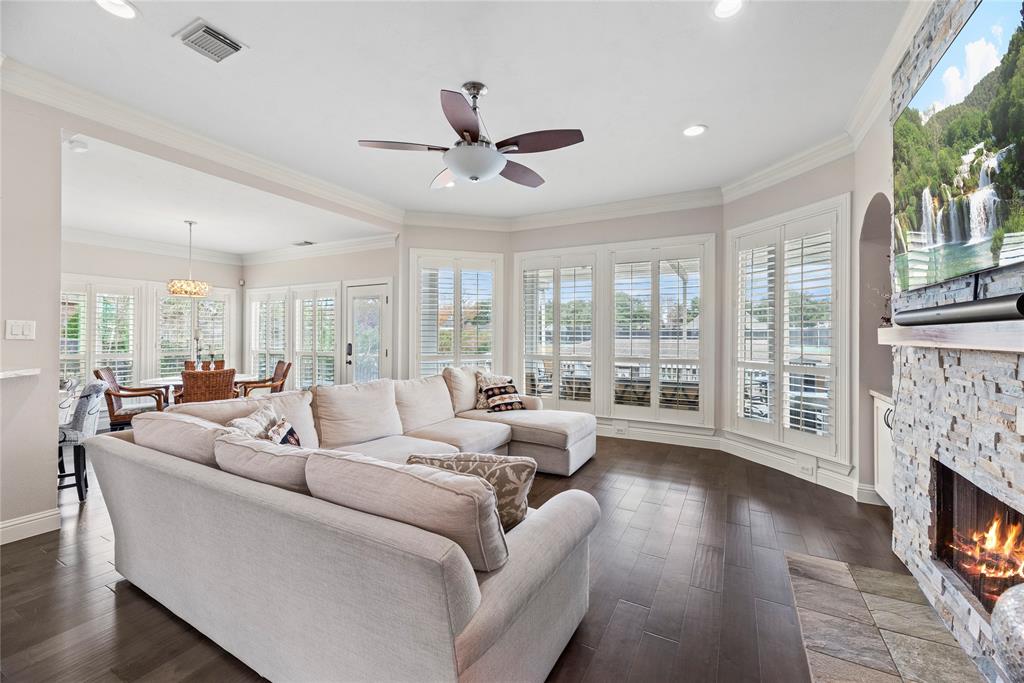 2538 Du Lac Trace, Seabrook, Texas image 7