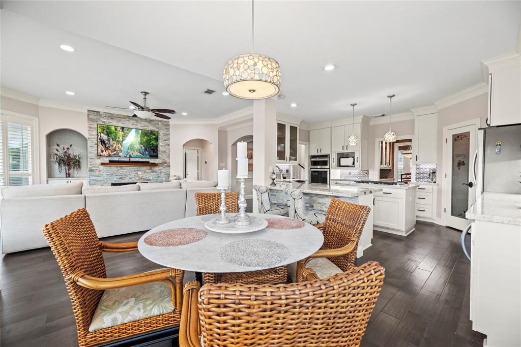 2538 Du Lac Trace, Seabrook, Texas image 13