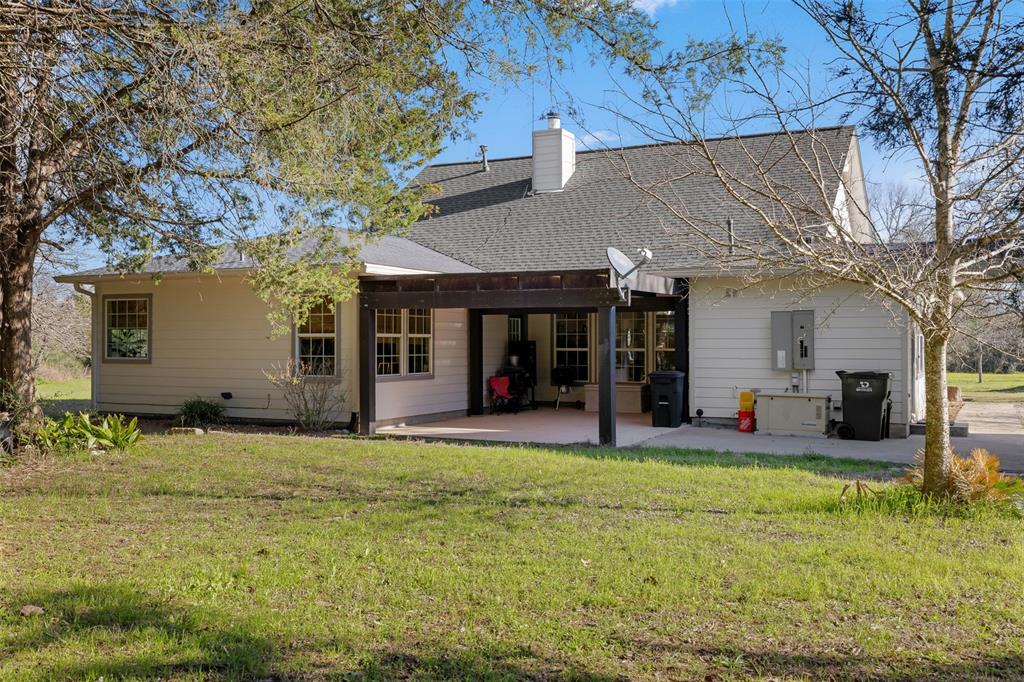 6725 S Sycamore Crossing Road, Bellville, Texas image 6