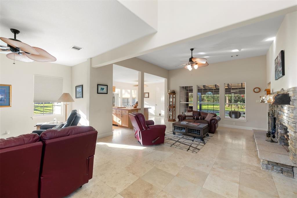 6725 S Sycamore Crossing Road, Bellville, Texas image 16