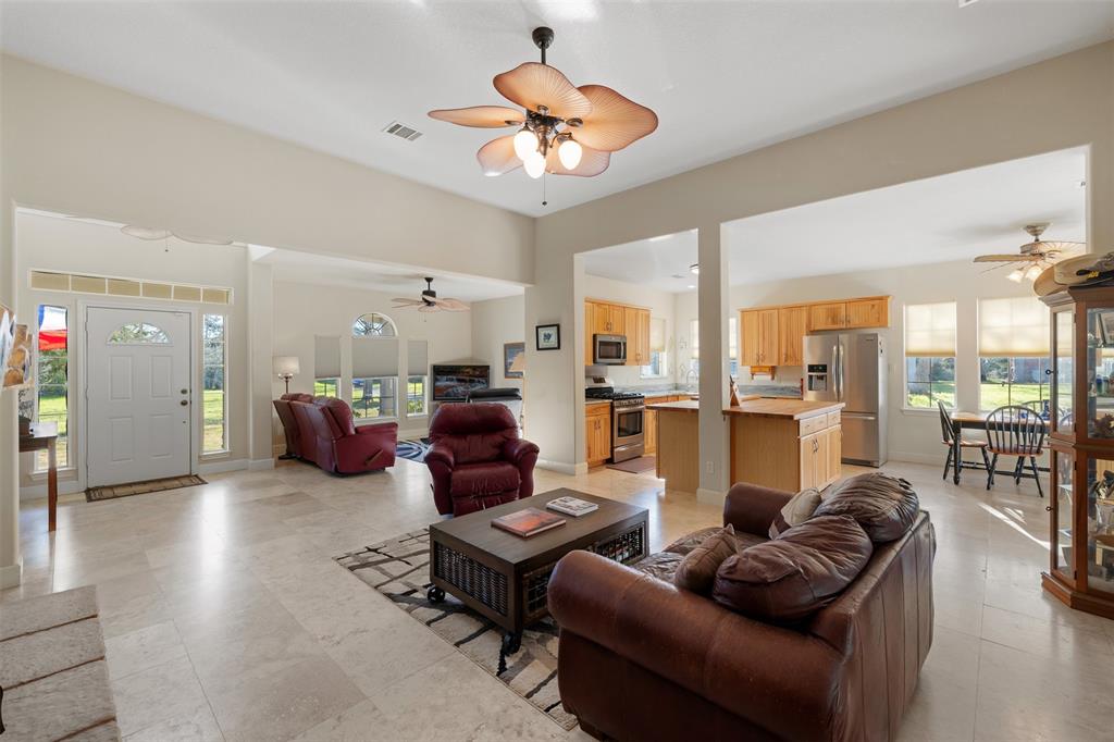 6725 S Sycamore Crossing Road, Bellville, Texas image 22