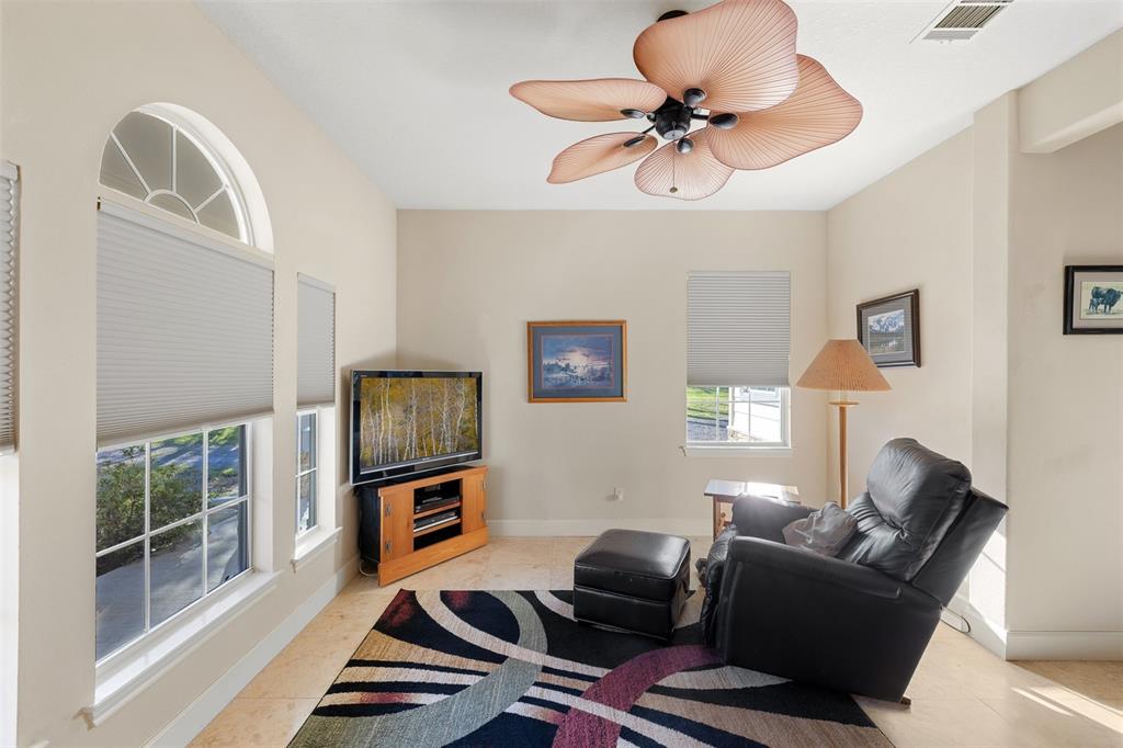 6725 S Sycamore Crossing Road, Bellville, Texas image 18