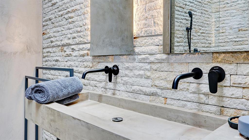 3 Luxury Villa Andrahibo